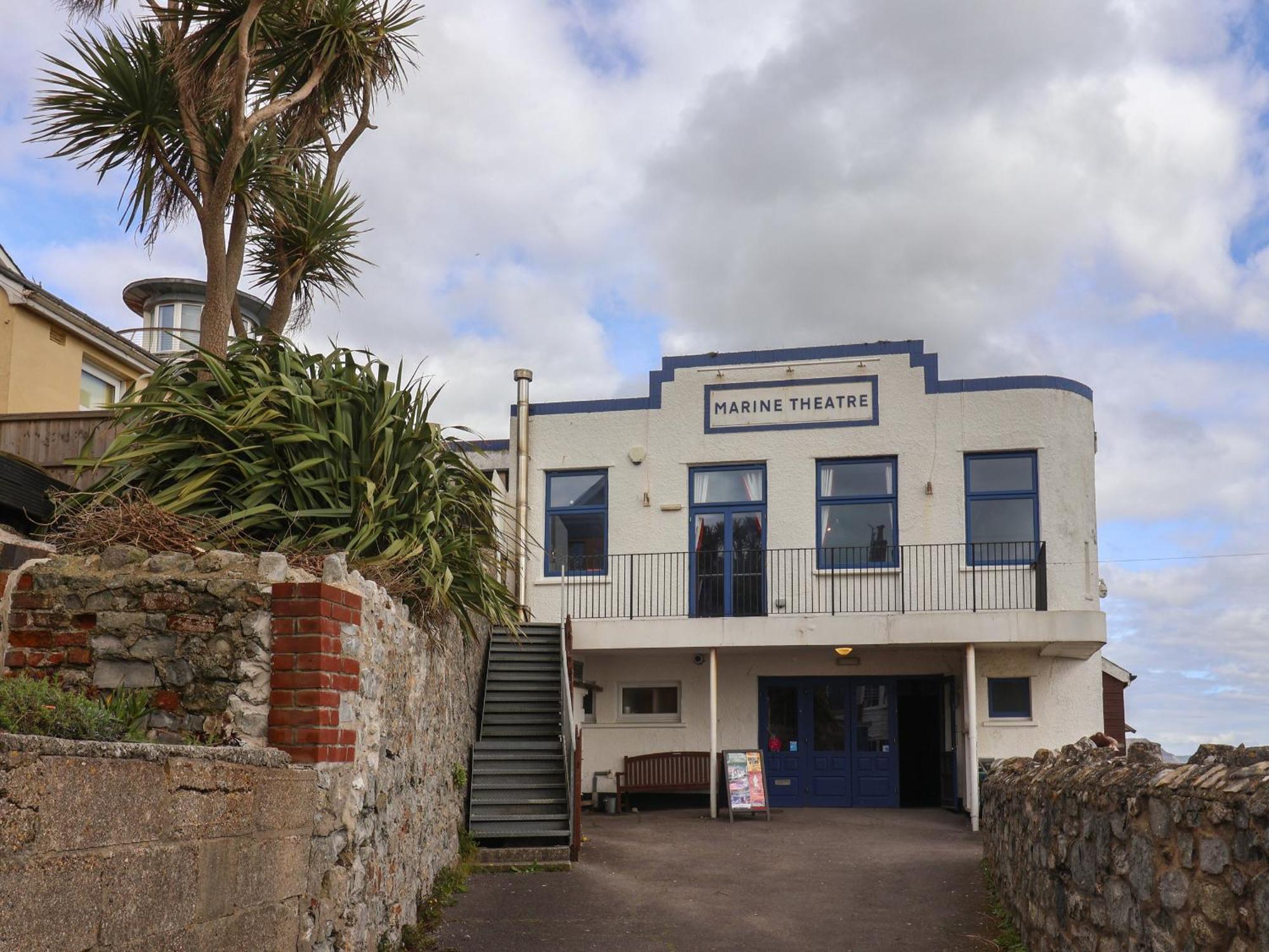 16 Church Street Lyme Regis Extérieur photo